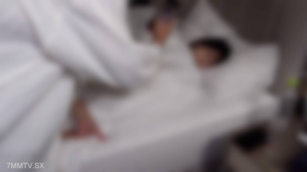 fc2-ppv 4829353 寝起きSEX！【無】【中出し】デカ尻ミニマム美女の寝顔をコッソリ撮影。そのままキス、クンニ、フェラからの中出し。焼き鳥デートも楽しみました♡※特典あり | FC2コンテンツマーケット